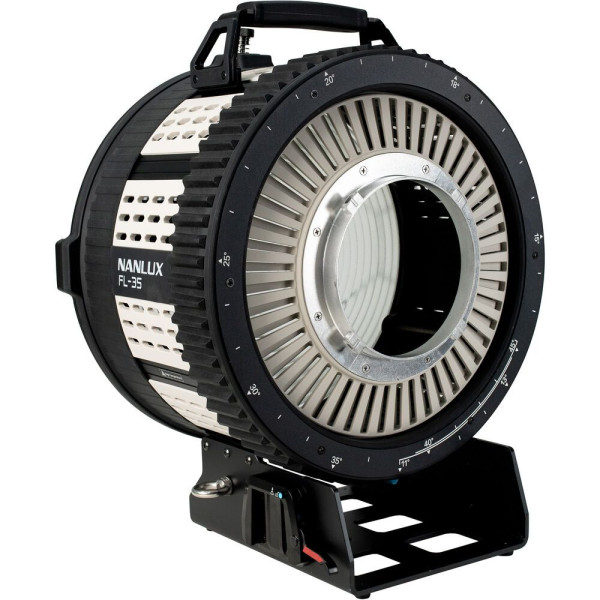EVOKE 1200 Fresnel Kit