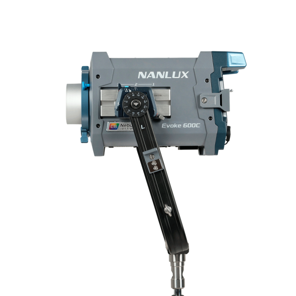 Projecteur Nanlux Evoke 600C Full-color
