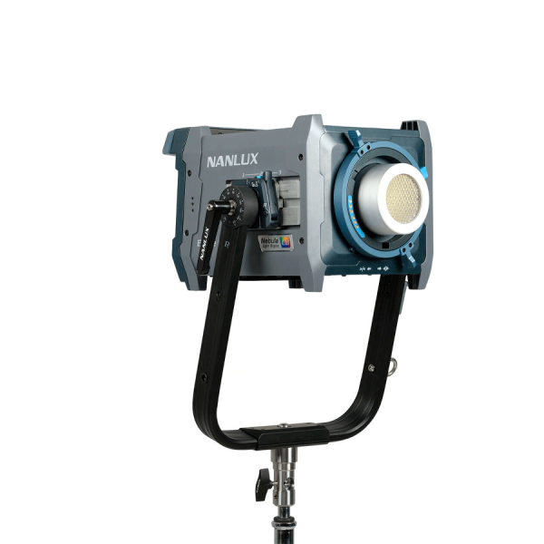 Nanlux Evoke 600C projecteur LED RGB 600W IP66 kit